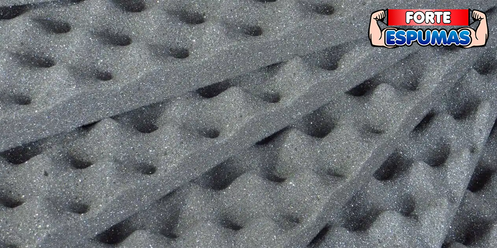 Espuma acústica para ambiente gamer